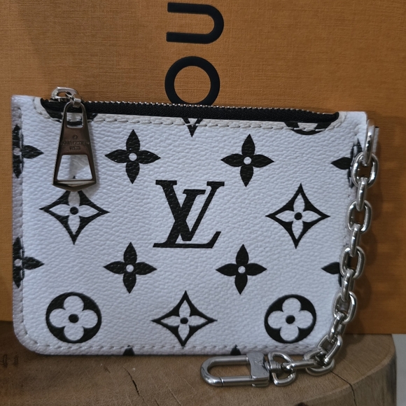 Louis Vuitton Marelle Epi Leather - Picture 5 of 7